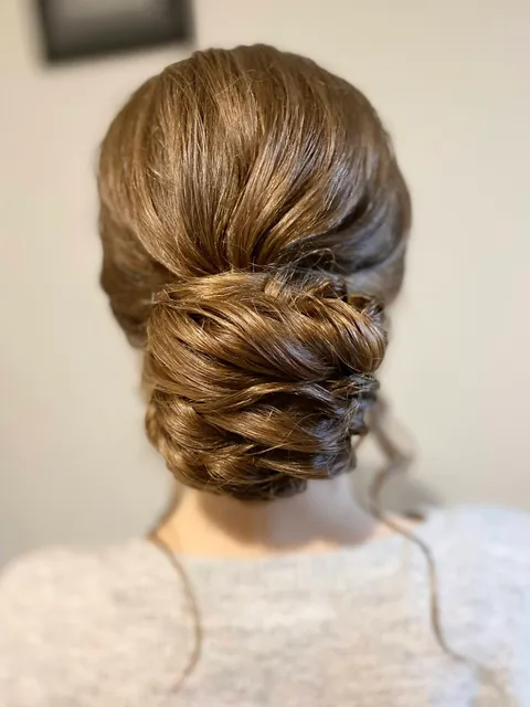 Bridal hair and makeup styling by Jessica-Jade