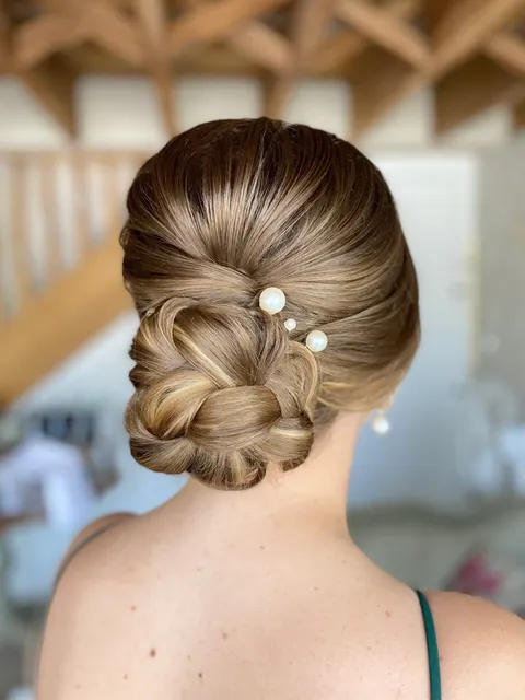 Bridal hair and makeup styling by Jessica-Jade
