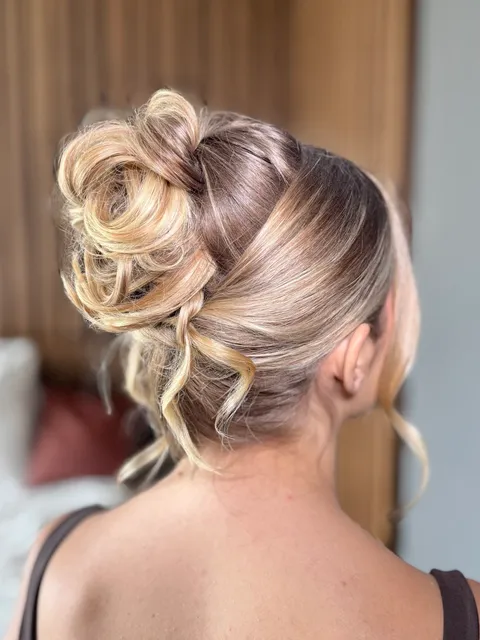 Bridal hair and makeup styling by Jessica-Jade