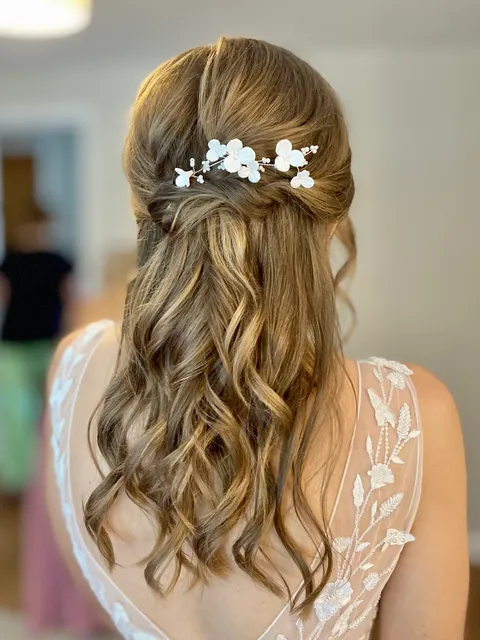 Bridal hair and makeup styling by Jessica-Jade