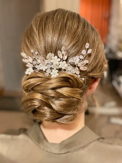 Bridal hair and makeup styling by Jessica-Jade