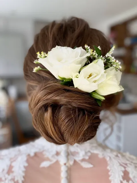 Bridal hair and makeup styling by Jessica-Jade