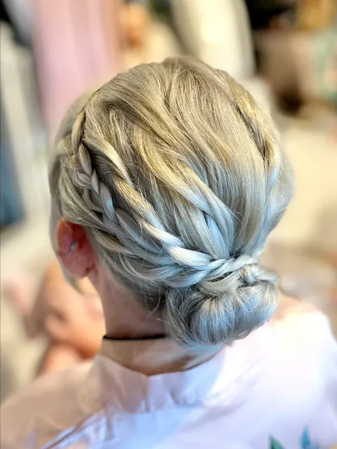 Bridal hair and makeup styling by Jessica-Jade