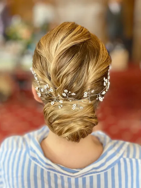 Bridal hair and makeup styling by Jessica-Jade