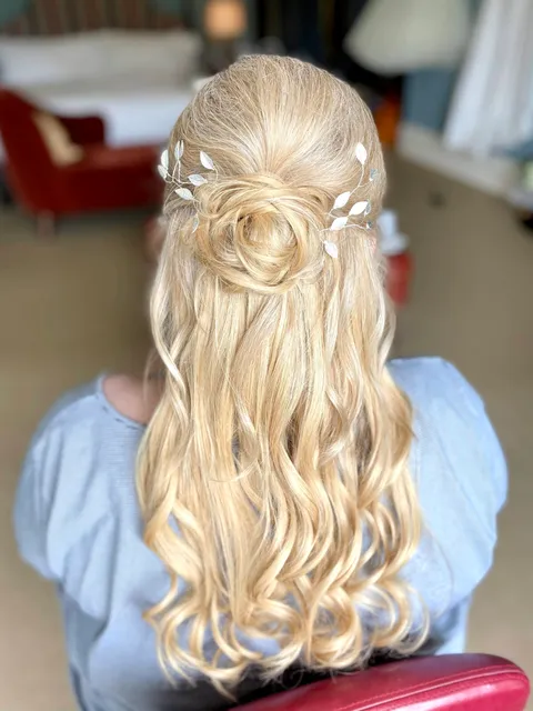 Bridal hair and makeup styling by Jessica-Jade